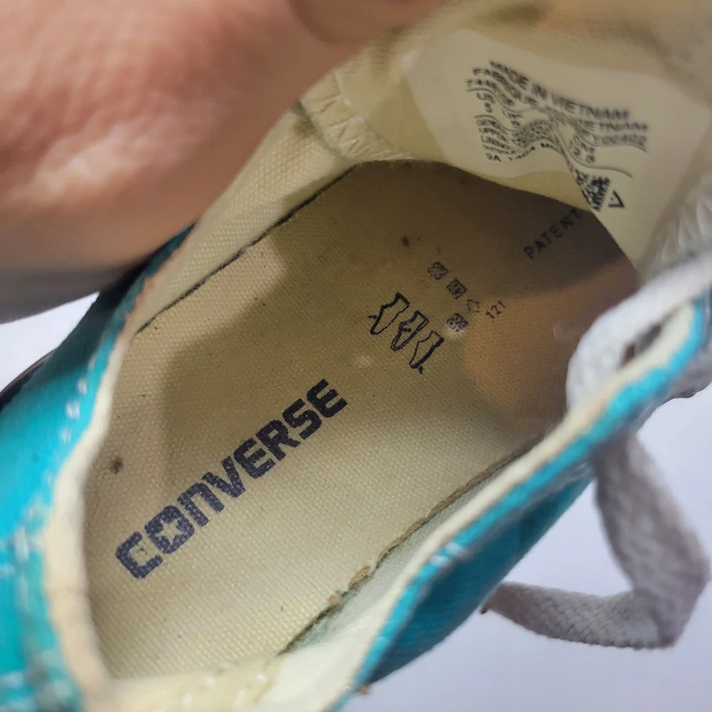 Converse Blue Chuck Taylor Sneakers‎ Classic Style